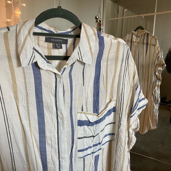 button up shift top - Picture 2 of 4